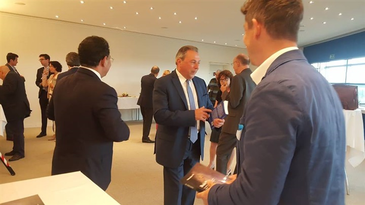 حفل توقيع كتب عبدالرحيم علي بالبرلمان الأوروبي