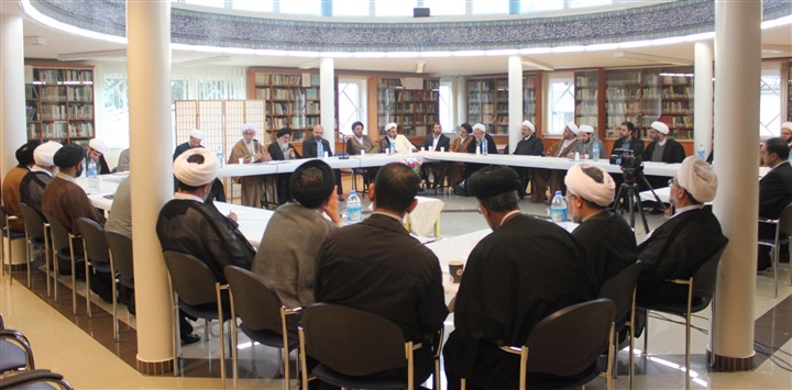 «هامبورج» والعمائم السوداء.. إيران تمد ذراعها الشيعية إلى العمق الألماني 