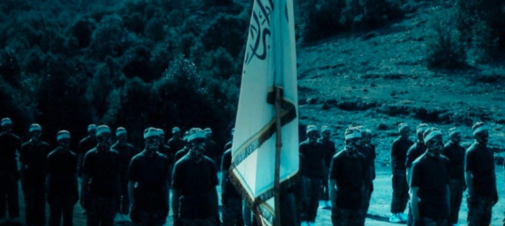 بالصور.. «طالبان» ترتدي ثوب الجيوش النظامية في «خندق أفغانستان»