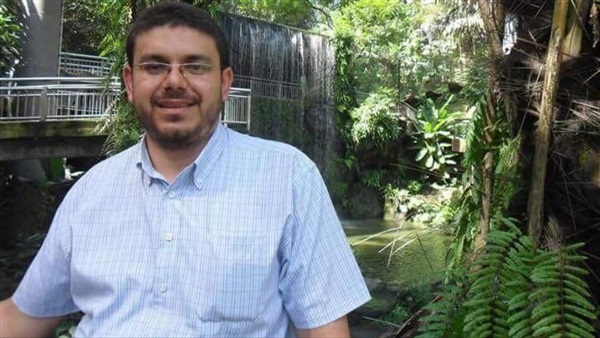  الأكاديمي والباحث