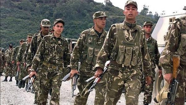 الجيش الجزائرى