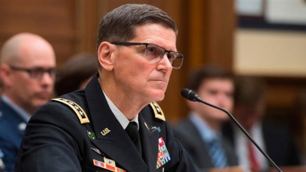  قائد القوات الأمريكية