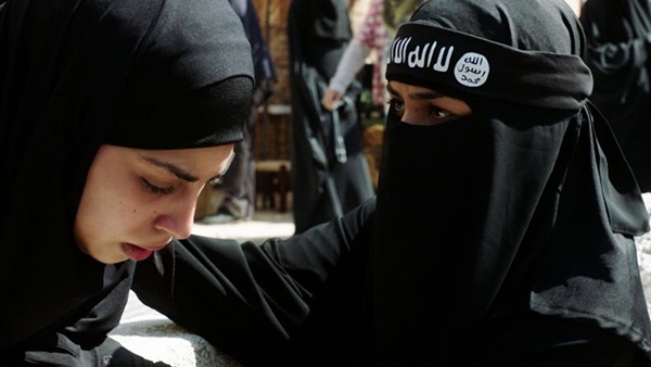 نساء داعش وأطفالهن