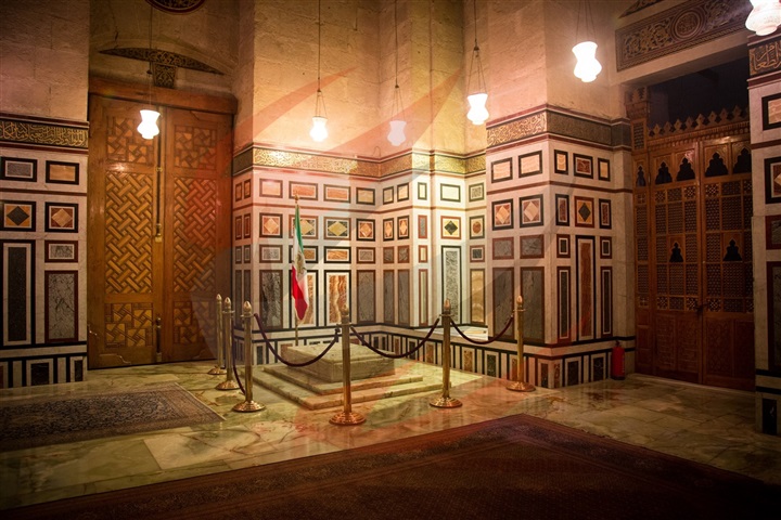 ضريح شاه إيران 