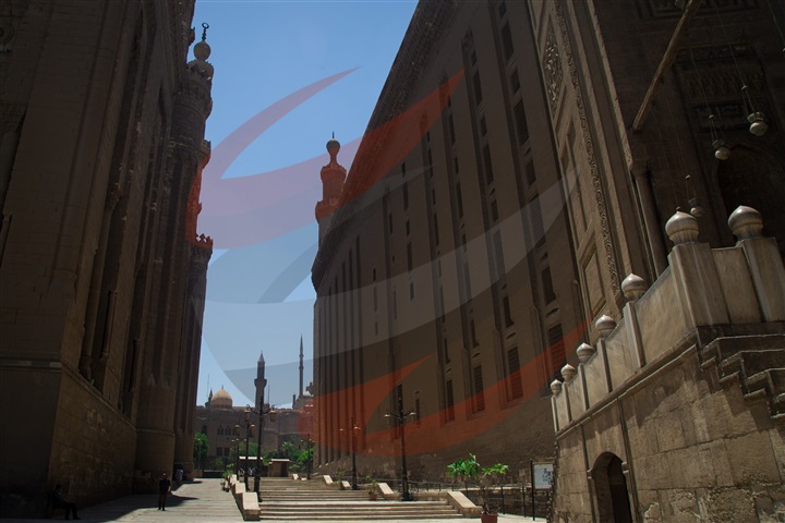 الممر الفاصل بين