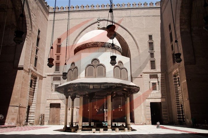 الصحن المكشوف والميضأة