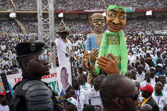 تحديات أمنية وتنموية