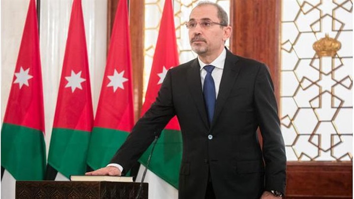 الدكتور أيمن حسين