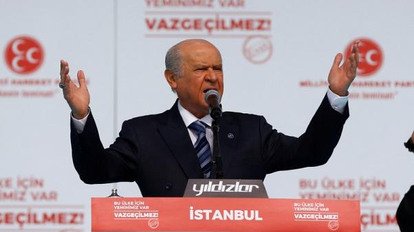 3 مسارات مستقبلية