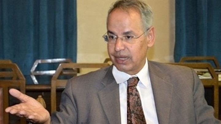 الدكتور محمد الشحات