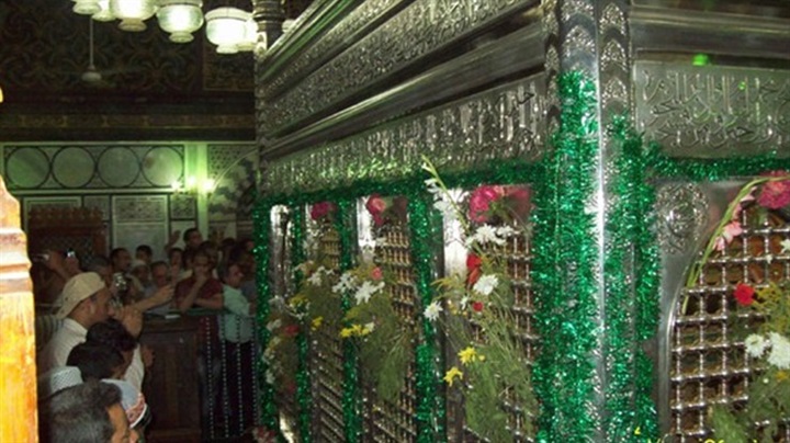 «الإخوان» و«الصوفية»..