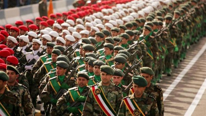 التوجه شرقًا.. التمدد