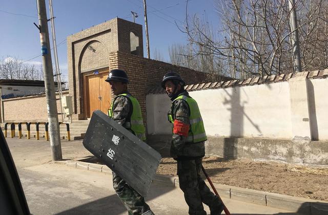 حماية لمصالحها..