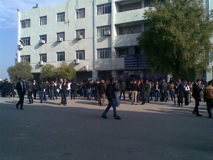 طلاب إعلام جامعة