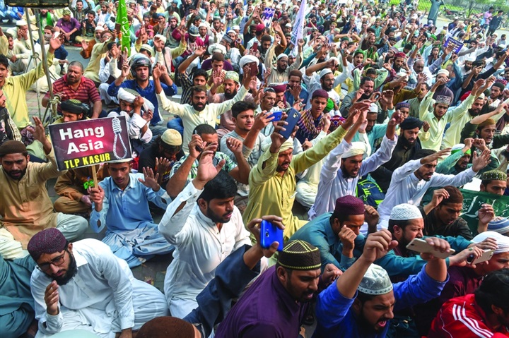 قانون التجديف في