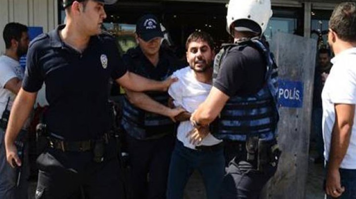 «قبضة الديكتاتور»..