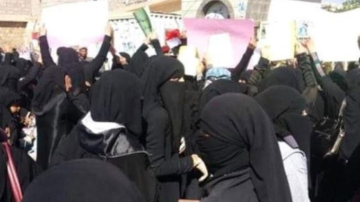 ابتزاز وضرب في المناطق