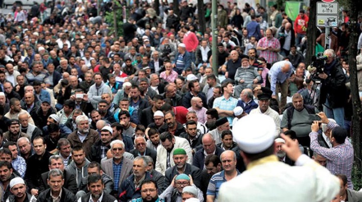 60 عامًا من الغش