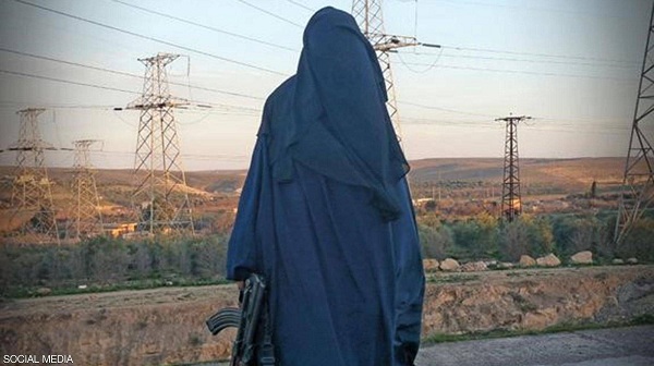 عائلة «خاطبة داعش»