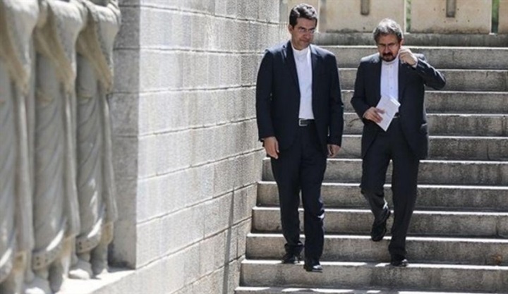 نظام «الملالي» يغير