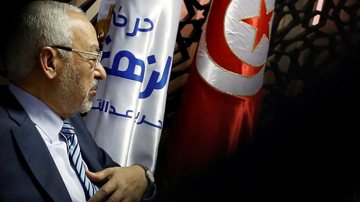 تونس على موائد الذل..