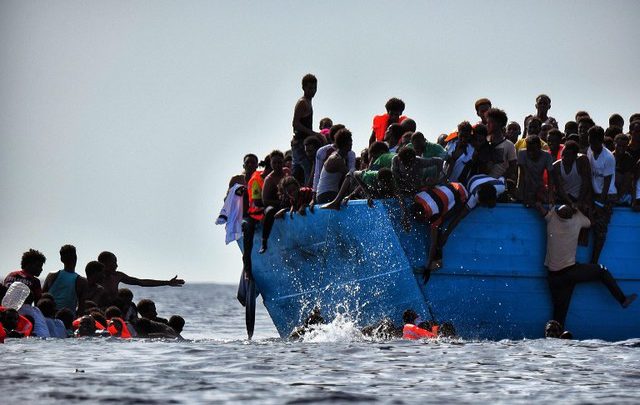 بطاقات الهوية.. ضامن