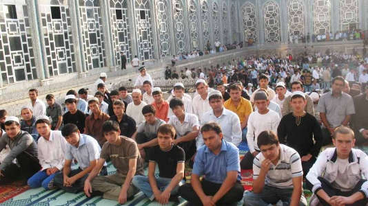 طاچـيكستان.. ملعب