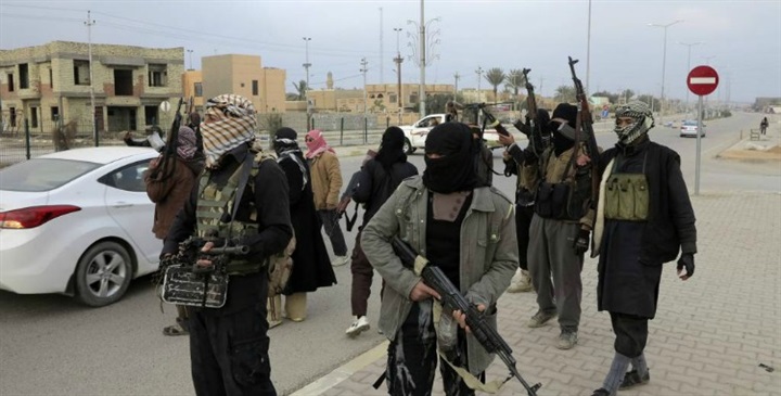 بعد اعتقال حارسه