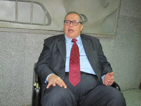 وساطة «خان» لدى «طالبان»..