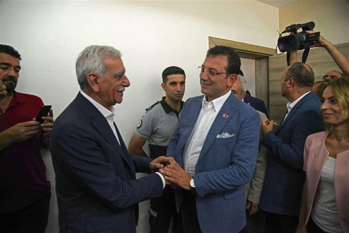 زيارة «أوغلو» إلى