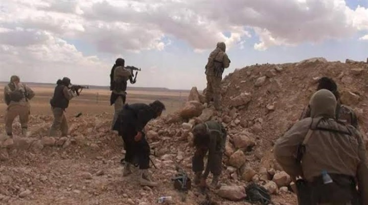 أجنحة القاعدة في