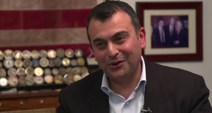 علي صوفان ، الضابط