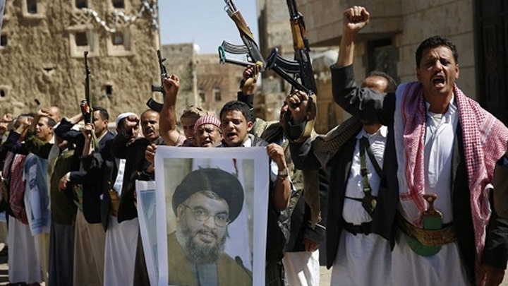 العبث الإيراني في