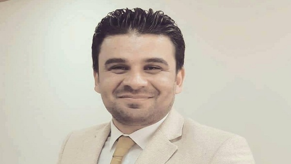 الحبل يضيق على رقبة