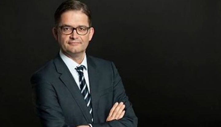 أوليفر أوفتشا