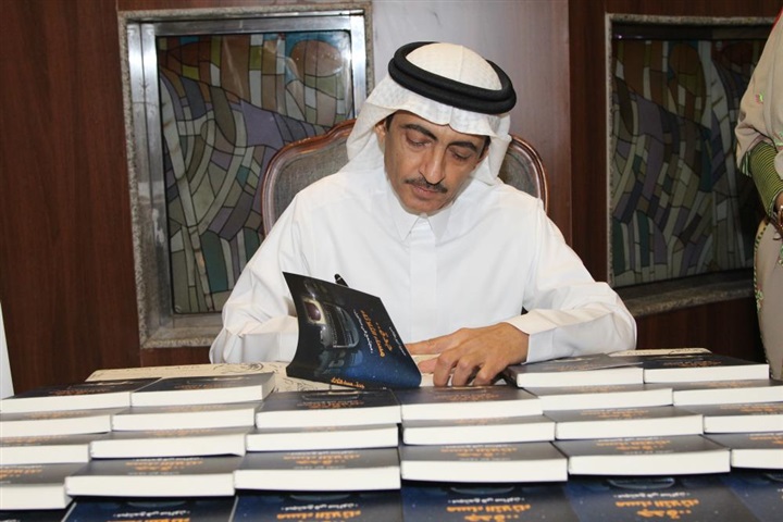 حمود أبو طالب يقول