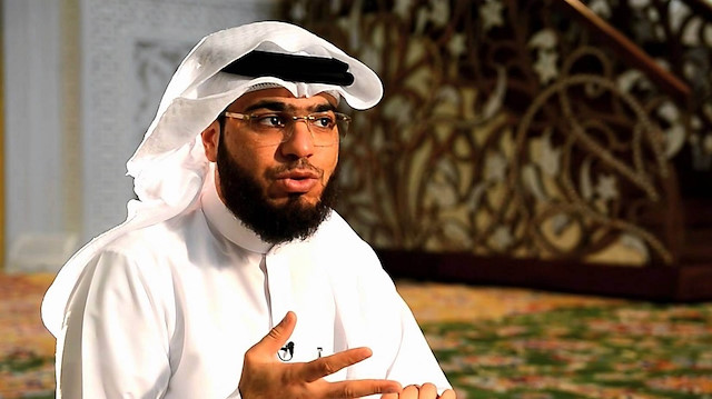 يوسف الديني، الكاتب