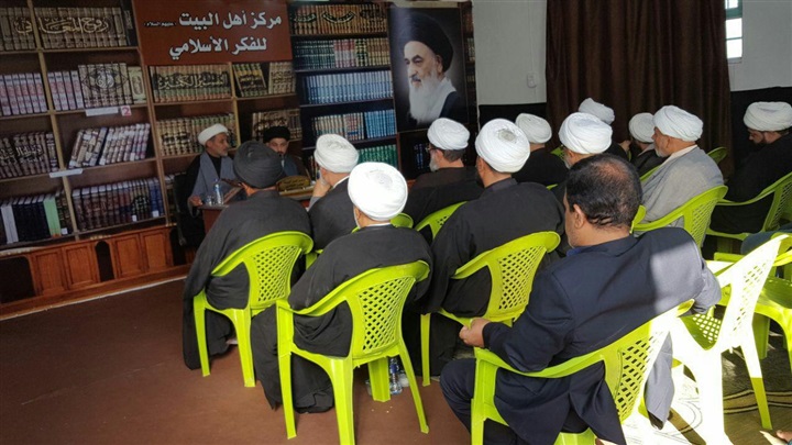 عمامة سوداء على القرن