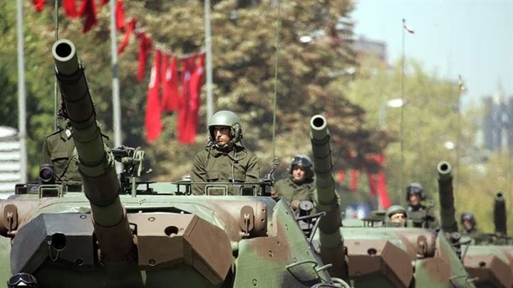 «النفط والغاز وإعادة