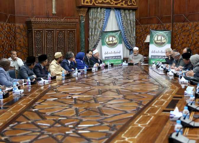 بعد سيطرة التطرف..