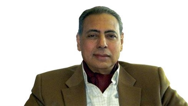  السفير أحمد القويسنى