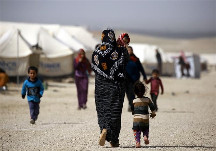 بين ذل اللجوء ومهانة