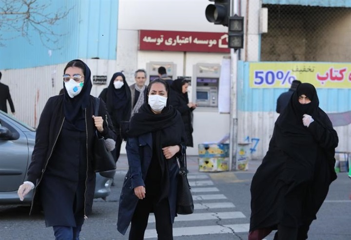 مصائب الملالي لا