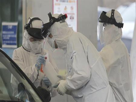 ضد الأعداء.. كورونا