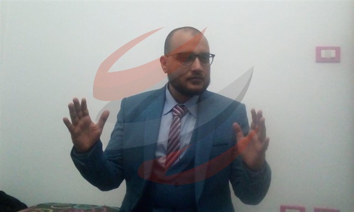  الباحث في الشئون