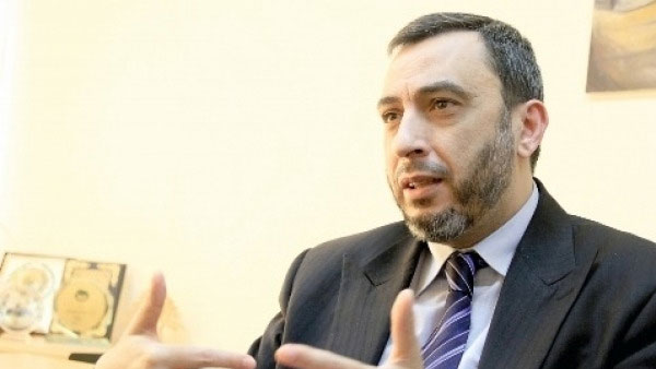 بحثًا عن تمويلات..