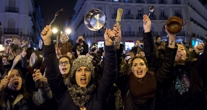 على خطى «الألوية