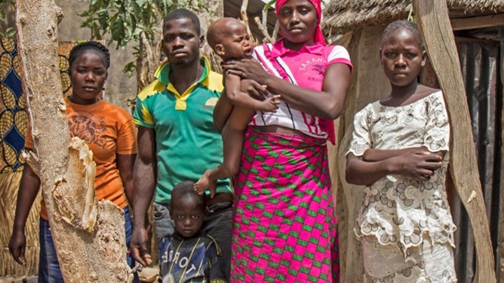 بالمال والدعاية الرخيصة..