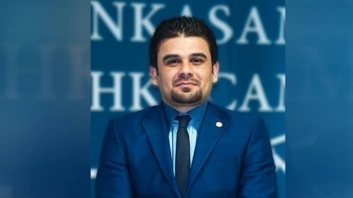 فراس إلياس الباحث