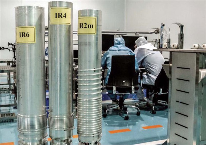 الألغاز تحيط بالانفجار